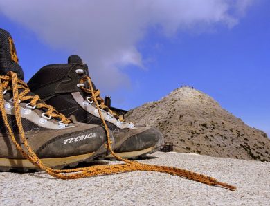 Buty trekkingowe – jakie mają zastosowania?