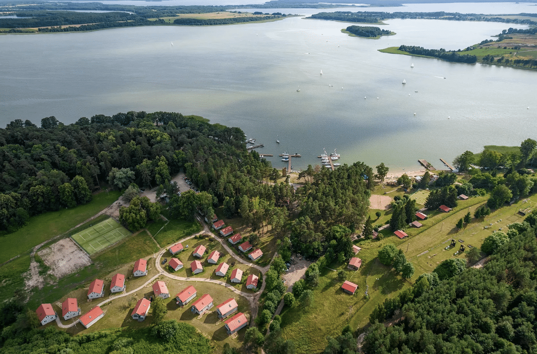 Mazury o zmierzchu – co dzieje się w przyrodzie po zachodzie słońca?